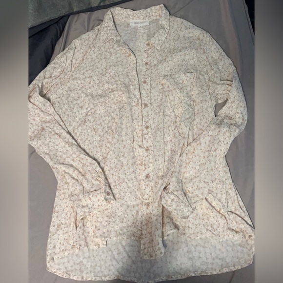 Medium button down shirt - Picture 4 of 10